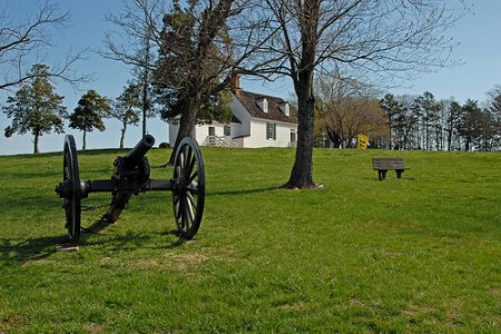 Civil War Cannon in fore ground and Overton-Hillsman House in background at Sailors Creek Historical State Park