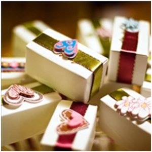 Little Wedding gift boxes perfect for storing little candy wedding treats